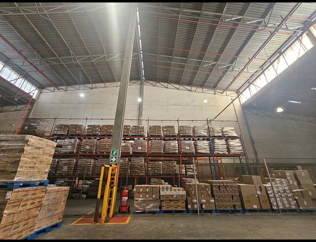 5,995M² WAREHOUSE TO LET IN ISANDO